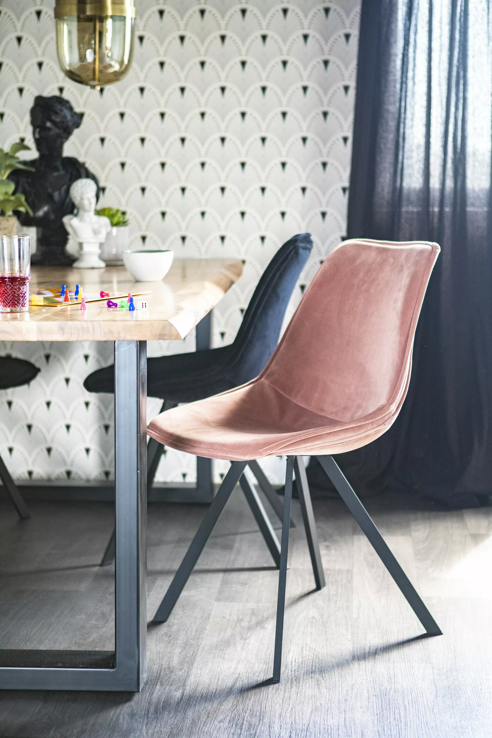 Belle Tuoli, Vanha Pinkki - Image 4