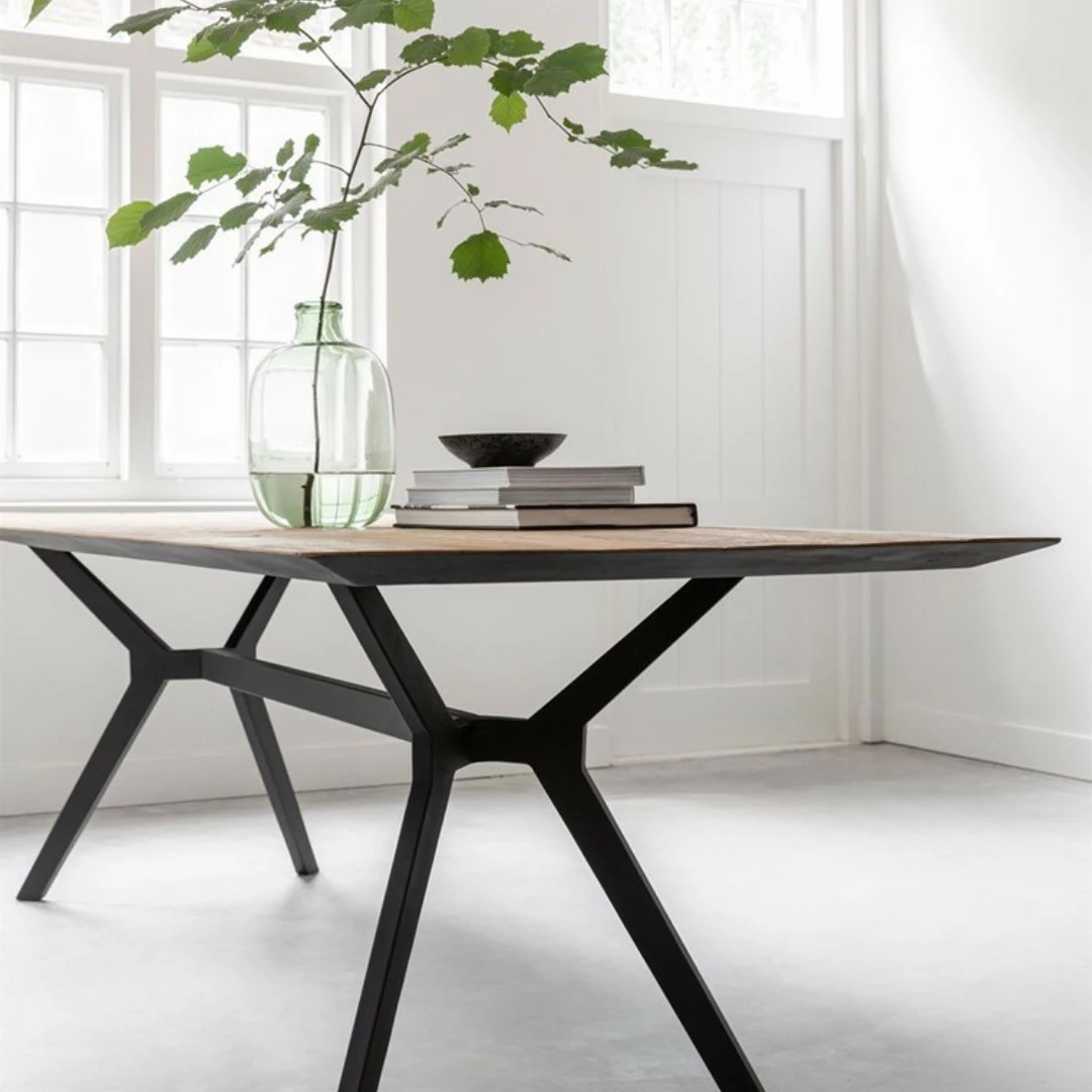 Metropole Puinen Ruokapöytä 200-250